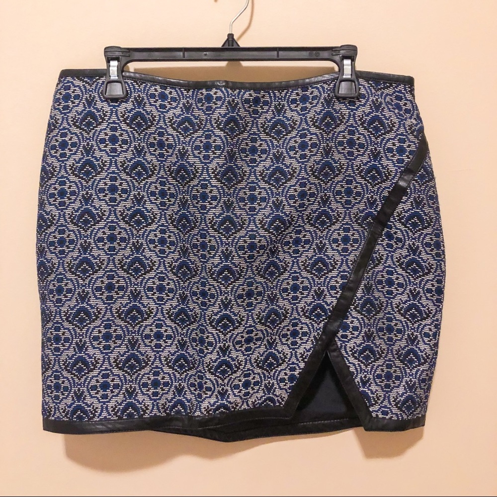 NWT Express skirt - size 12